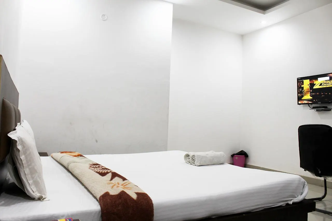Hotel Aerosky Új-Delhi