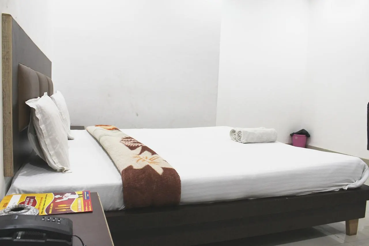 Hotel Aerosky Új-Delhi