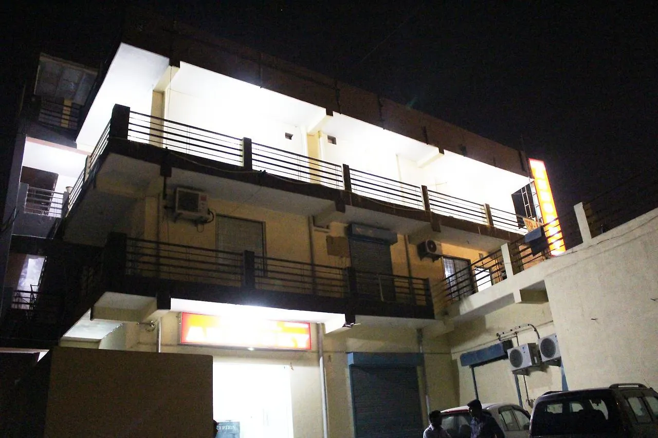 Hotel Aerosky Új-Delhi